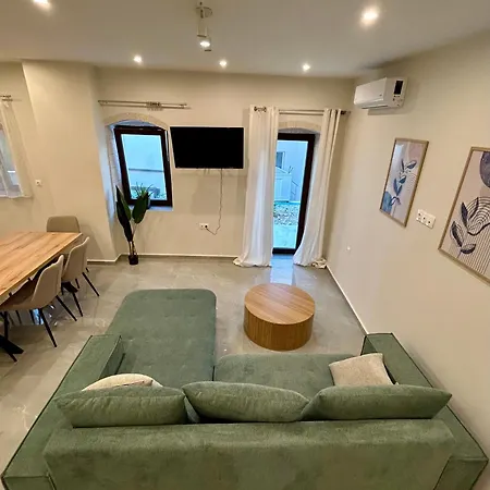 Eria's Luxury Holiday home
